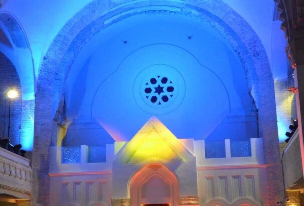 71 év után újra megnyíltak a losonci neológ zsinagóga kapui