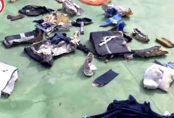 Közzétették az első felvételeket a lezuhant EgyptAir gép roncsairól