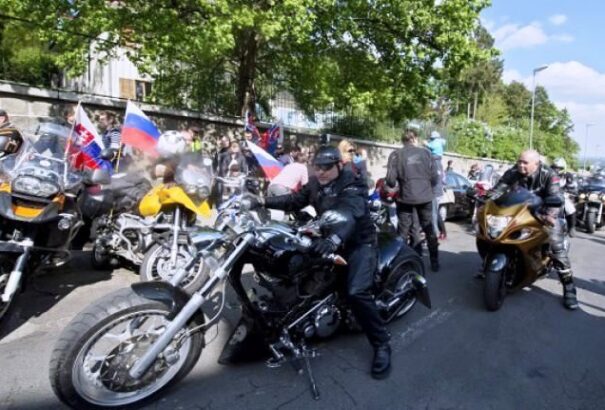 Az Éjszakai Farkasok átrobogtak Szlovákián