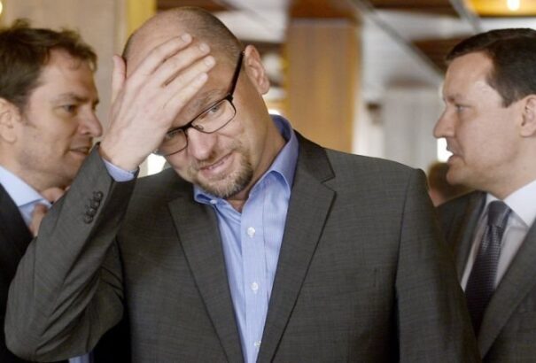 Ki valójában az ellenzék vezetője?