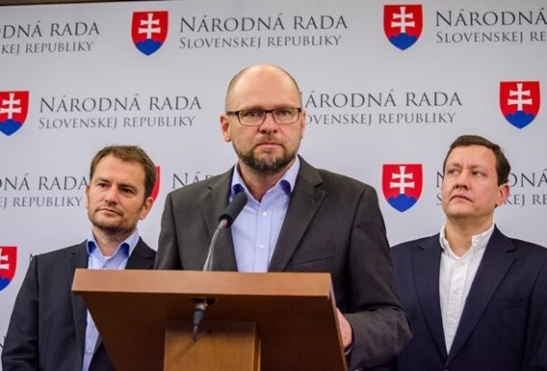 Nem lesz árnyékkormány – a két nagy ellenzéki párt máshogy döntött