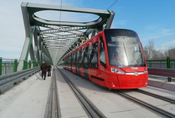 Július elején vehetik birtokba az utasok a pozsonyi új Öreg hidat