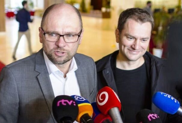 Sulík, Matovič, elég volt!