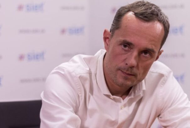 Procházka maradna a Sieť elnöke