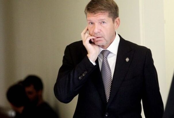 Robert Fico közeli barátjának neve is szerepel a Panama Papers irataiban