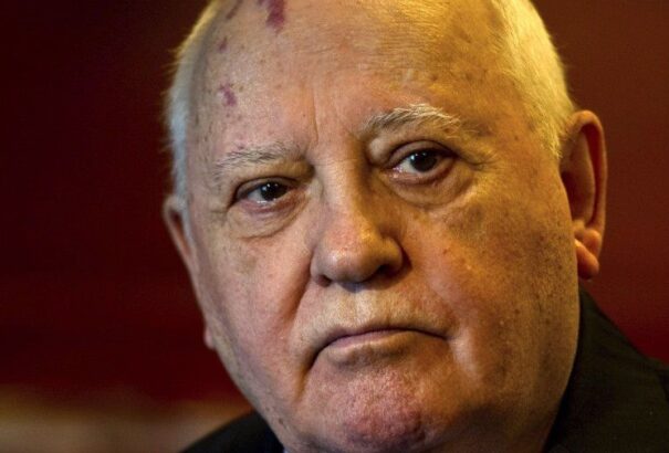 Kitiltották Gorbacsovot Ukrajnából