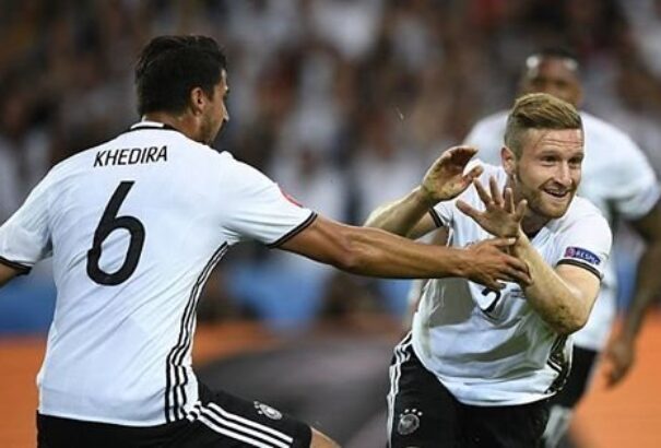 Foci Eb 2016: Győzött a világbajnok, Modric bombája döntött a törökök ellen (videó)