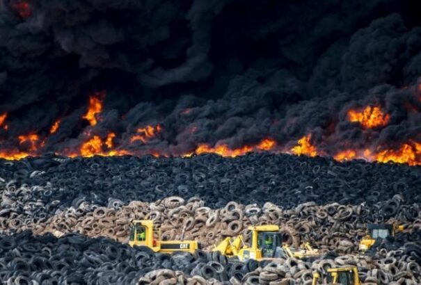 Nagytakarítás a hatalmas tűz után