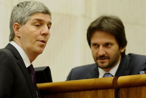 Kaliňákkal együtt Bugárnak is távoznia kellene