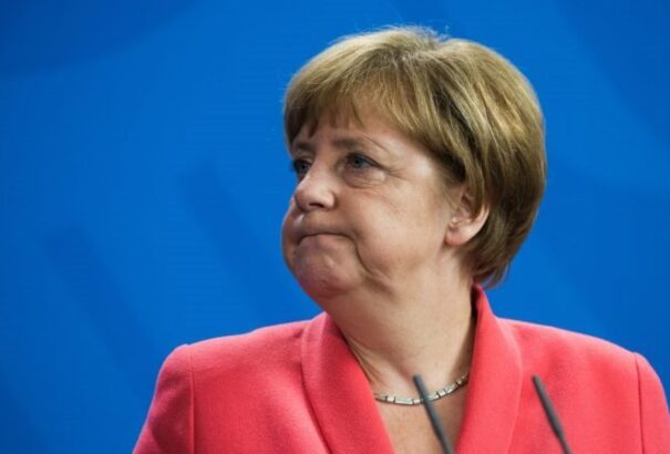 Brexit: Az EU már most megindítaná a kilépési tárgyalásokat. Merkel egyedül maradt