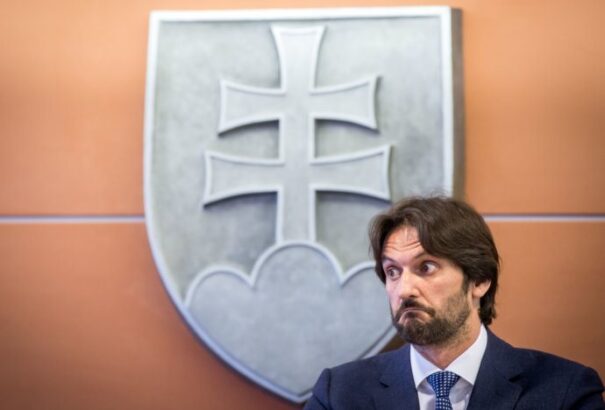 Kaliňák tulajdonrészt vásárolt Bašternák cégében