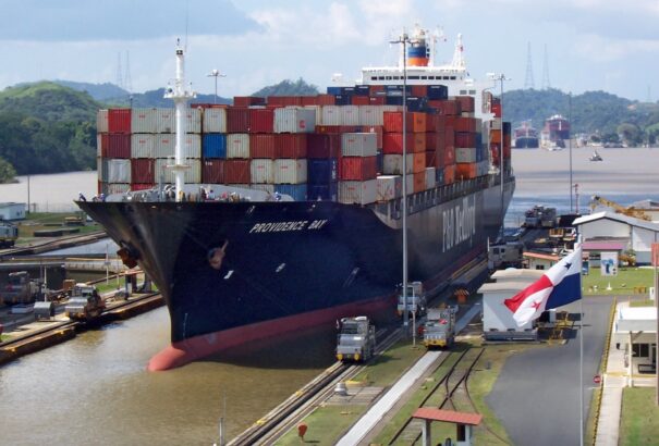 Újra megnyitják a kibővített Panama-csatornát