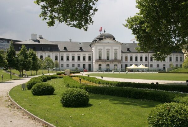 Az éjjel betörtek a szlovák államfőhöz