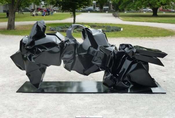 Magyar művészek alkotásai a Szobor és Objekt kiállítás-sorozaton