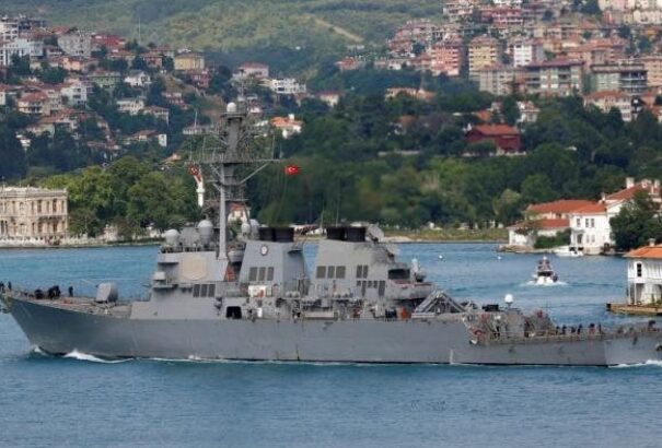 Moszkva ideges egy amerikai hadihajó miatt