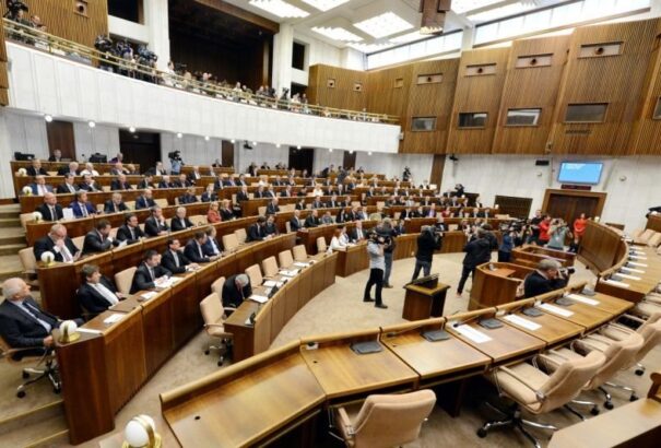 Itt a júniusi közvélemény-kutatás