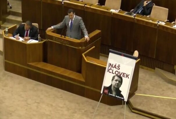 Tart a parlamenti vita Kaliňák leváltásáról