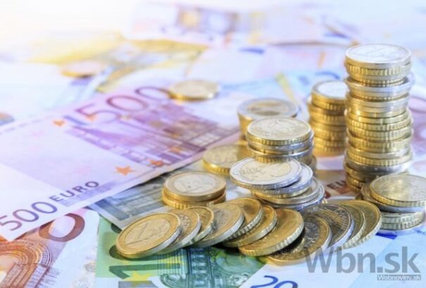 Többet keresünk, szinte minden ágazatban nőttek a fizetések