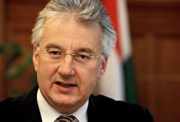 Semjén Zsolt: a magyar igazolvány volt az első közjogi kötelék a külhoni magyarság és a magyar állam között