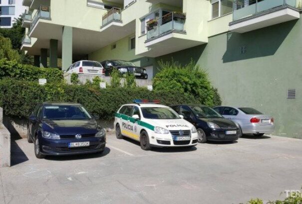 Rendőrségi razzia Bašternáknál