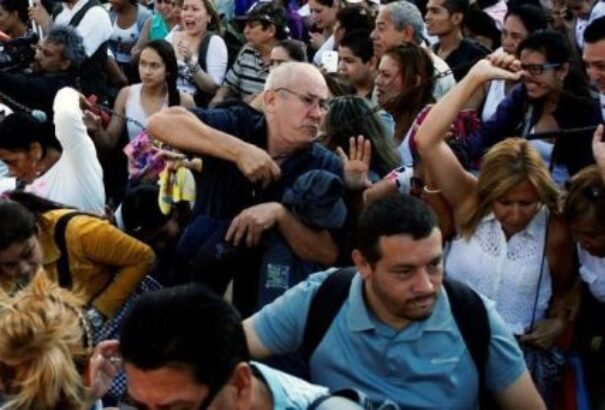 Venezuela: Életre-halálra az ételért