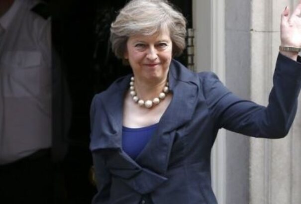 Theresa May Szlovákiába látogat