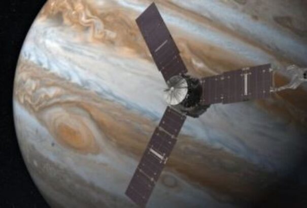 Nagy az öröm a NASA-nál: Jupiter-körüli pályára állt a Juno űrszonda