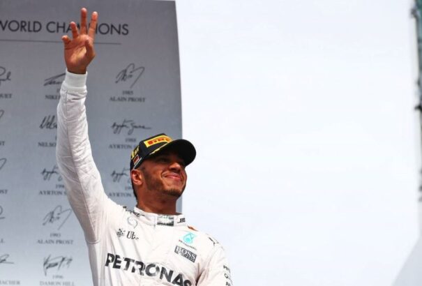 Német Nagydíj: Hamilton győzelmével vonulnak nyári pihenőre a csapatok