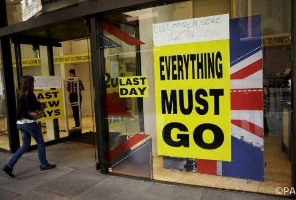 Felmérés: A briteknek kellene a pénzünk, de a vendégmunkásaink már nem