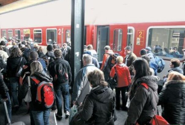 Sokan utaznak az ingyenes vonatokkal