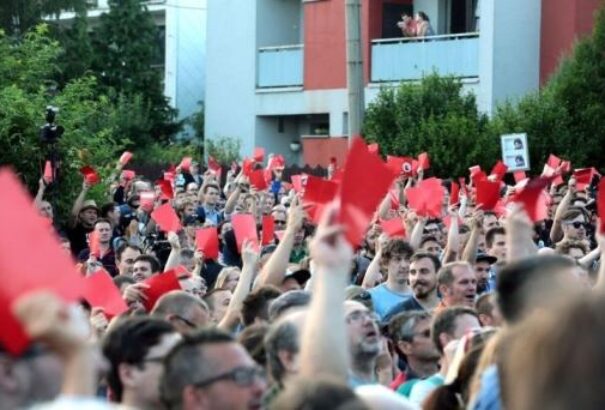 Ismét több ezren követelték Robert Kaliňák leváltását