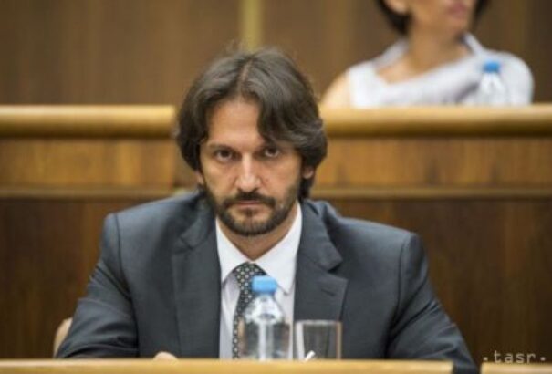 Kaliňák kellemetlen percei az Európai Parlamentben, a  Bašternák-ügyről kérdezték