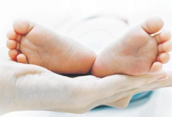 Megszületett az első kórosan kisfejű európai csecsemő Spanyolországban