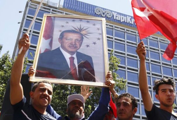 Erdogan nem akarja, hogy az imámok kormányozzanak