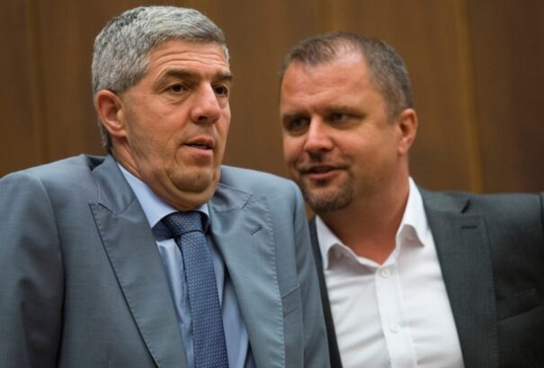 Hrnčiarék belépnek a Most-Híd frakciójába