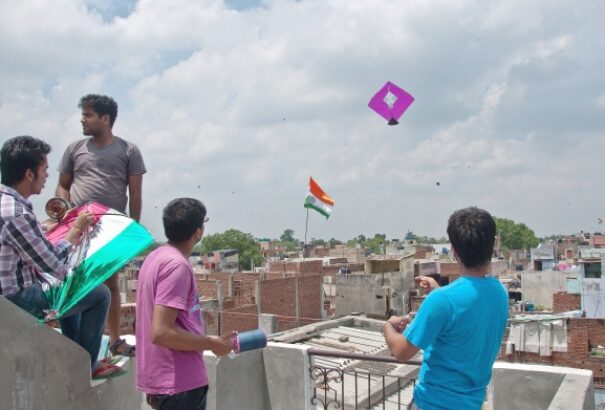 Három embert ölt meg a papírsárkány