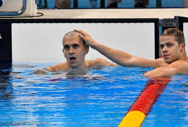 Kenderesi Tamás bronzérmes 200 pillangón. Phelps nyert, Cseh Laci a 7.