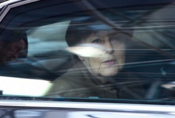 Ezért támogatja Merkel a migrációt