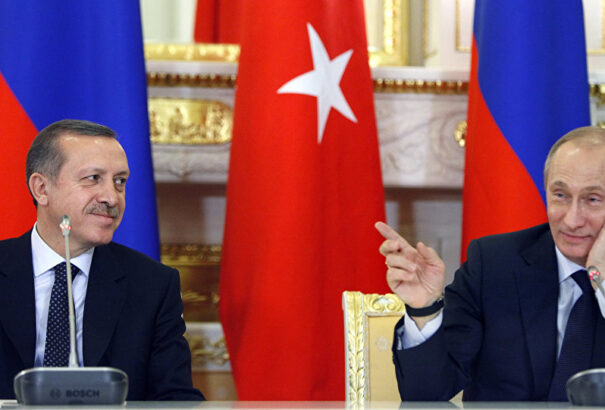 Erdogan „barátja“ meglátogatásával normalizálná a török-orosz kapcsolatokat