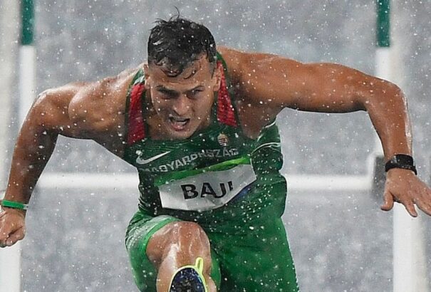 Baji Balázst a szakadó eső sem állította meg: elődöntős a magyar gátfutó