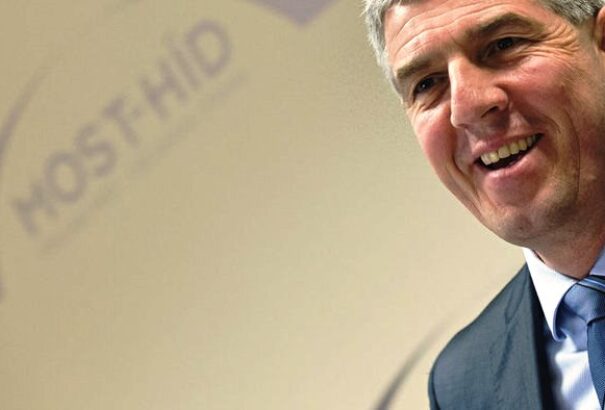 Képzelt riport a nagy pártelnökkel