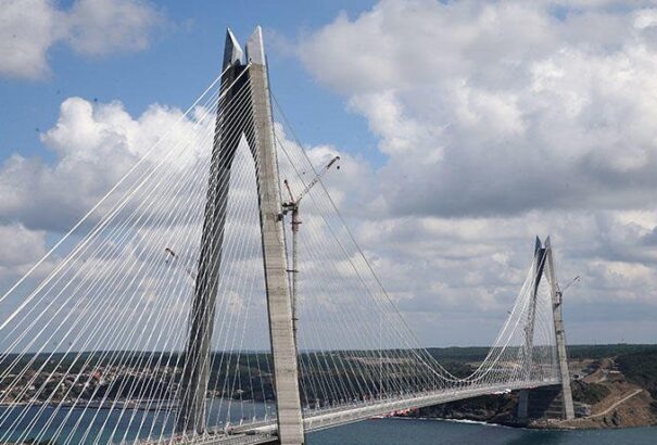 Isztanbulban megnyitották az Európát és Ázsiát összekötő harmadik Boszporusz-hidat