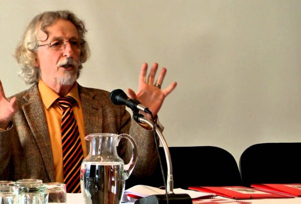 Hunčík Péter is visszaküldi lovagkeresztjét a Bayer-ügy miatt