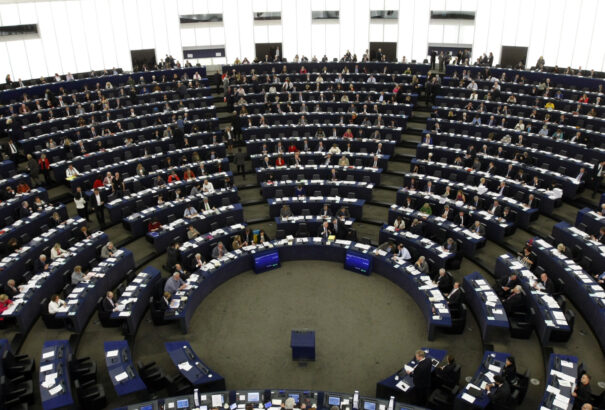 Nagy-Britannia Brüsszelre hárítaná az eurokraták nyugdíját