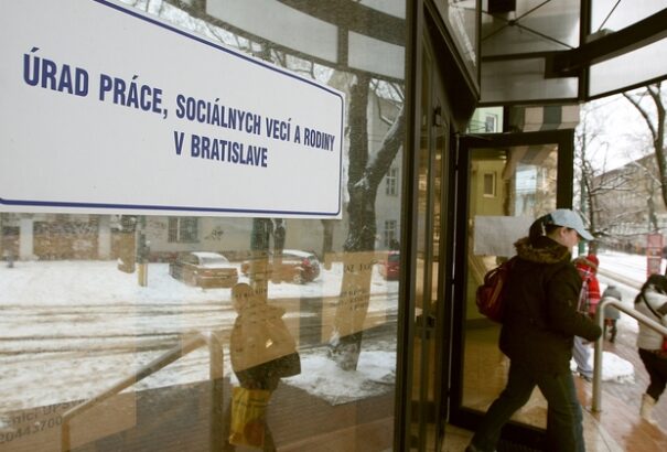 9,44 %-ra csökkent a munkanélküliek aránya Szlovákiában