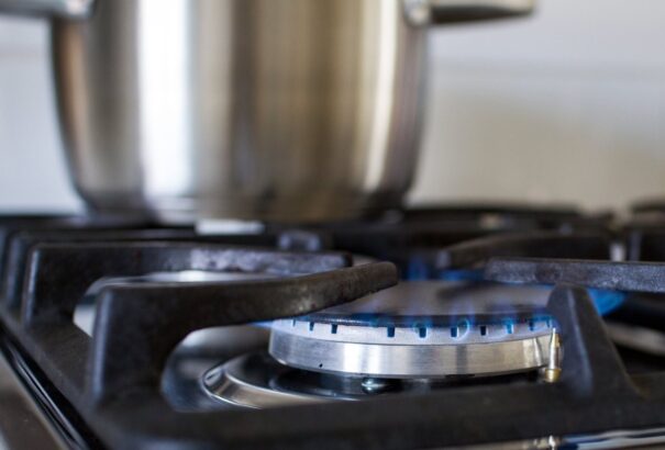 Jövőre csökkenhet az áram és a gáz fogyasztói ára