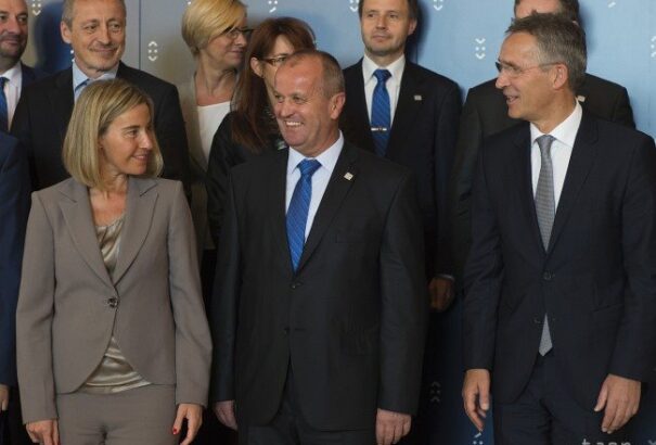 Mogherini: A tagországok nem gondolkoznak európai hadseregben