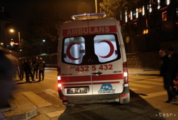 Motoros hajtott a tömegbe Szardínián, legkevesebb 31 embert megsebesített