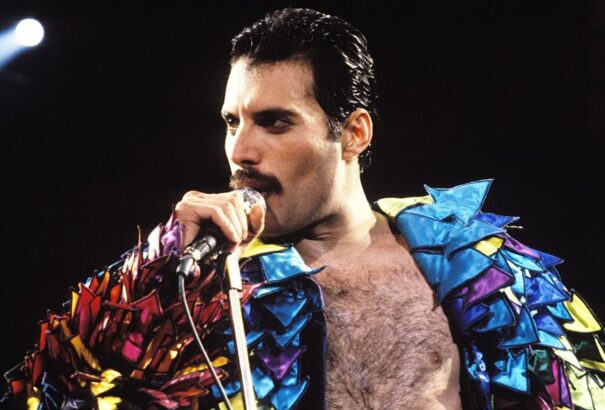 70 éve született Freddie Mercury, a Queen együttes legendás énekese