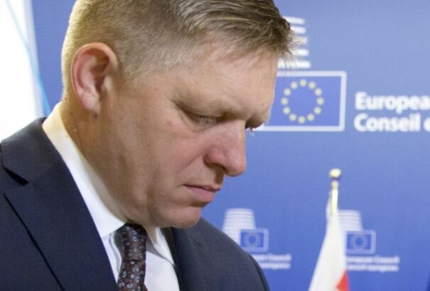 Fico szerint a pozsonyi csúcson fel kell állítani az EU diagnózisát